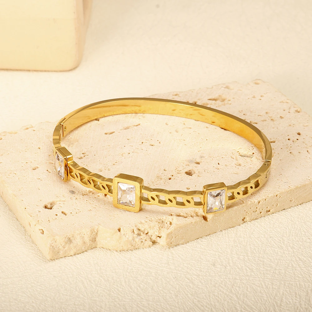 Travel Accessories Jewelry - สร้อยข้อมือสแตนเลสสตีลเรียบง่ายทันสมัย, เครื่องประดับข้อมือขัดเงาเรียบหรูแบบมินิมอล, เครื่องประดับที่ทนทานต่อการสึกหรอและป้องกันการหมอง, เครื่องประดับน้ำหนักเบาแบบซ้อนชั้นสำหรับผู้หญิงและผู้ชาย, เหมาะสำหรับงานเดท ปาร์ตี้